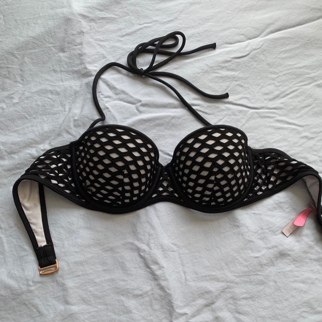 Victoria’s Secret Black And White Bikini Top
